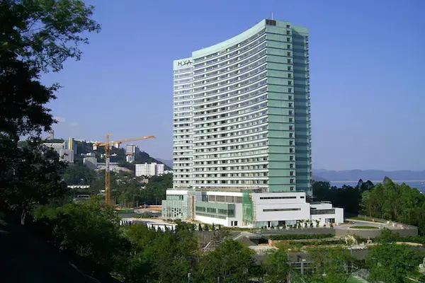 Free smartphone during your stay at Hyatt Regency, Hong Kong