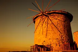 UNWTO reveals steady increase in global tourism spending