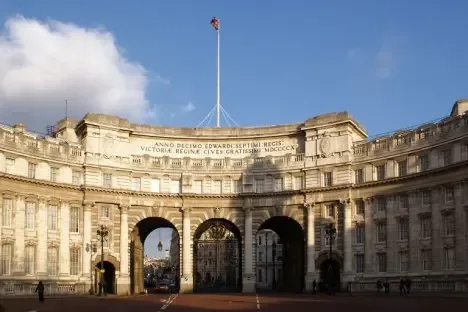 Armani to turn Admiralty Arch into luxury hotel