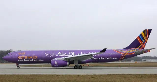 بوينغ B787 على وجهة أبوظبي – زيورخ