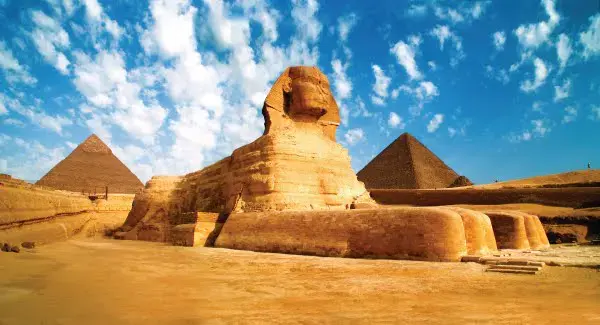 مصر تفتح الباب لسياحة الترانزيت