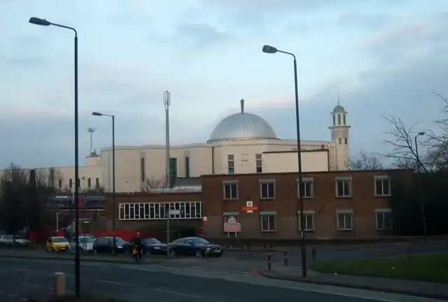 Baitul Futuh Mosque, London