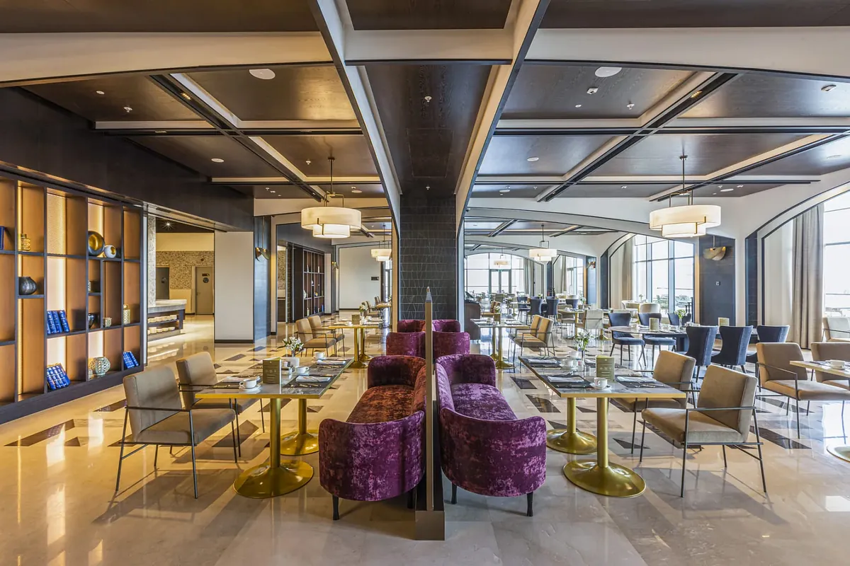 مطعم سيزونز